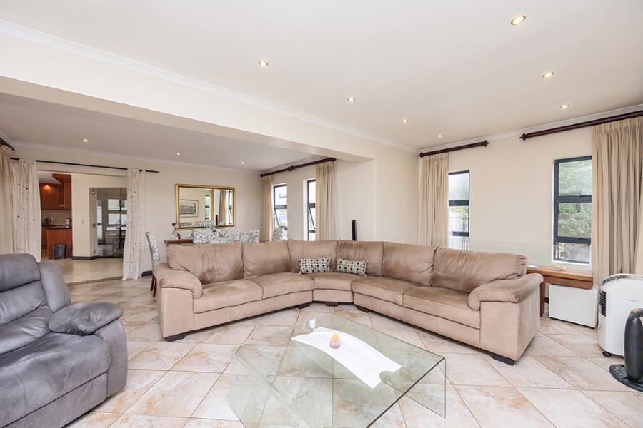 5 Bedroom Property for Sale in Big Bay Western Cape